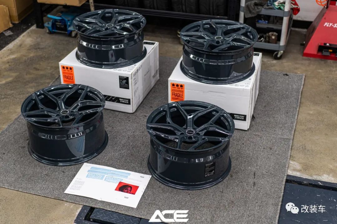 mc20玛莎拉蒂对手,玛莎拉蒂mc20测评模型黑武士