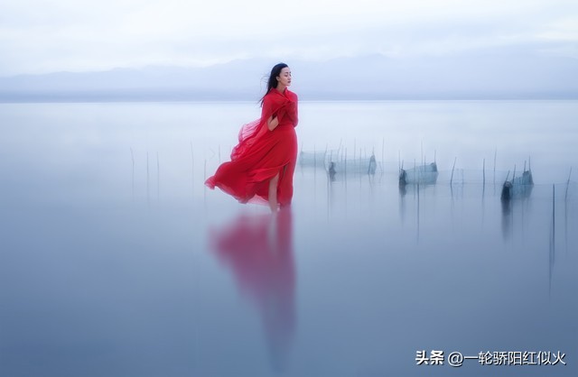 鑰佸叕鍜岄椇铚滄儏浜鸿妭鏁呬簨,濂抽偦灞呯殑鎯呮劅鏁呬簨