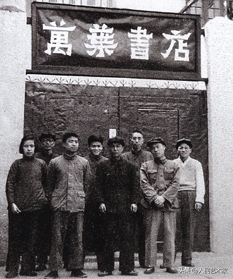 钱君匋的斜杠人生（下）：他一生创作了2万余方印章、1千多张封面，晚年无私地将毕生收藏捐给了国家与人民