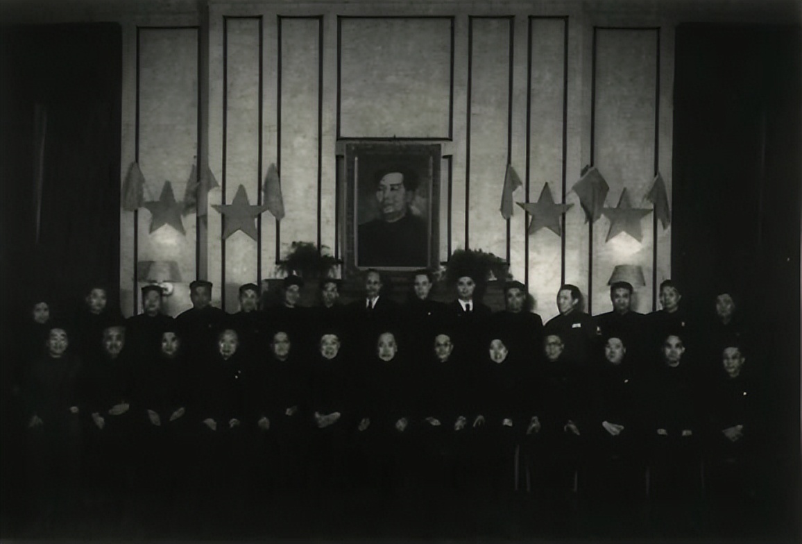 陈毅临终前，*剑英叶**拿出毛主席所写的纸条：我知道你在等什么