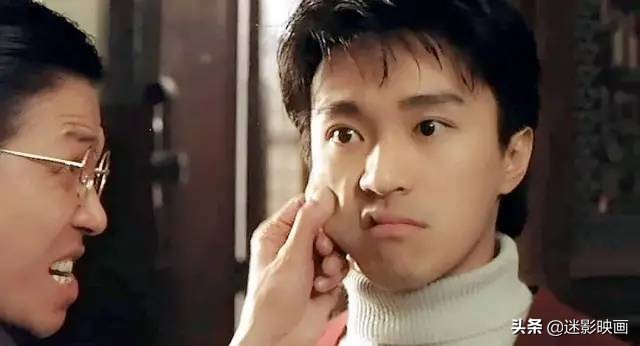 外媒评价周星驰少林足球电影,少林足球周星驰国语版电影