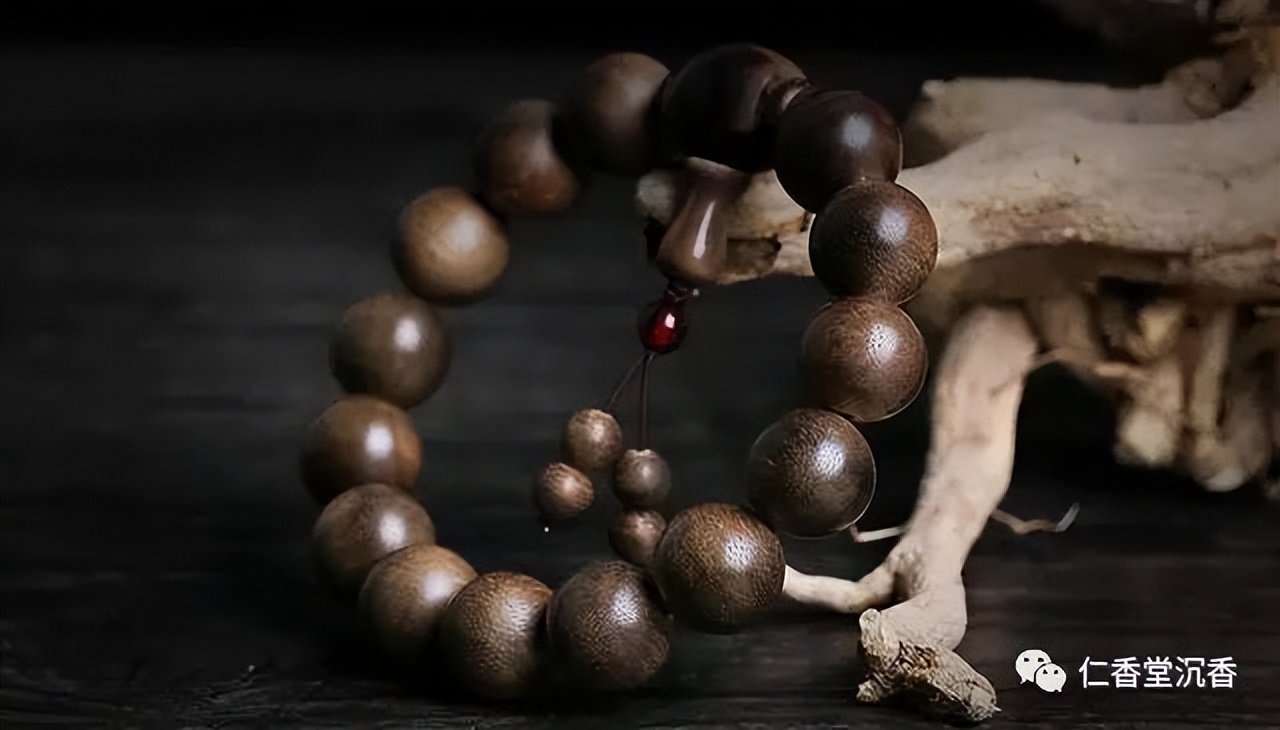 正宗沉香手串的价格多少,越南沉香手串价格表大全