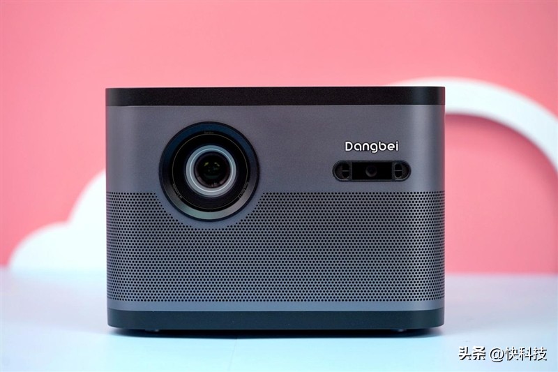 当贝f3最新投影,4000以内画质最好的投影仪