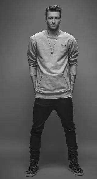 世界足坛十大帅哥照片图文,足坛帅哥2024世界杯