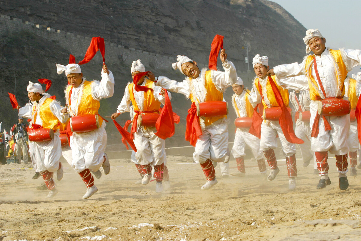 说不尽的乡情原唱,陕北安塞腰鼓