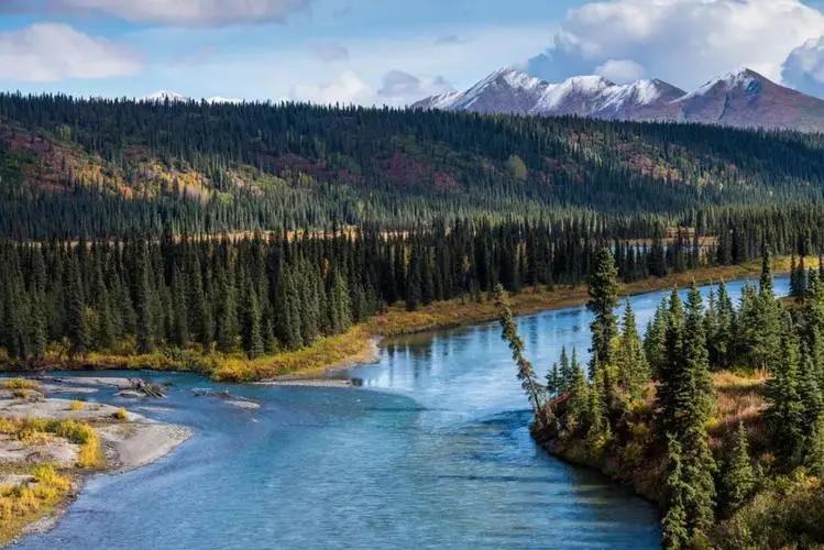 俄罗斯为什么人口可以达到10亿,俄罗斯1亿多人口为什么这么强