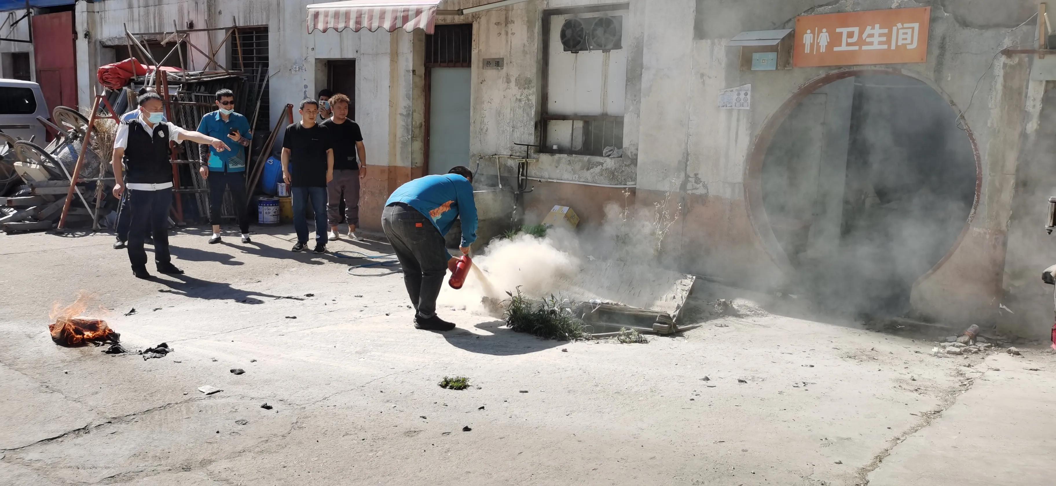 西安恒基公司2022年安全生产月消防演练