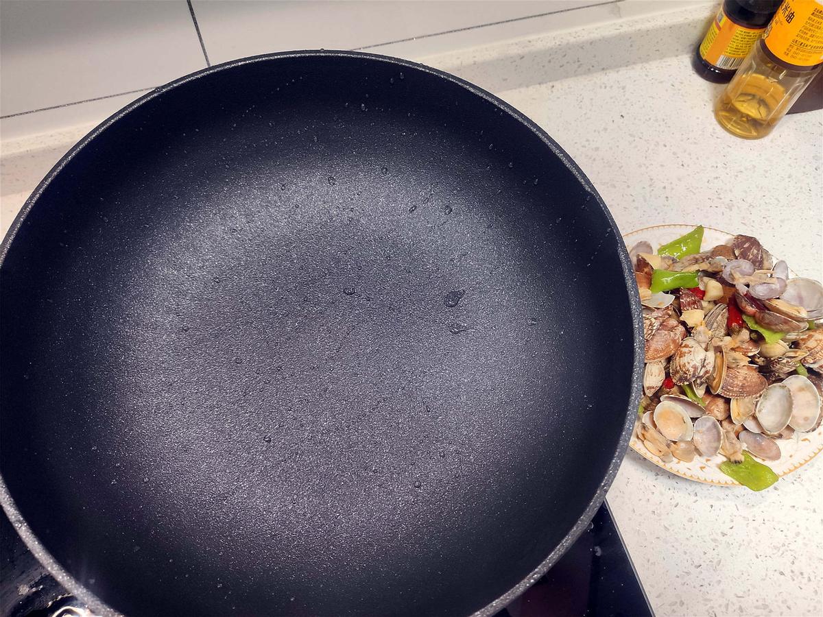 大魔王炒菜锅,九阳大磨王不粘锅二代和苏泊尔