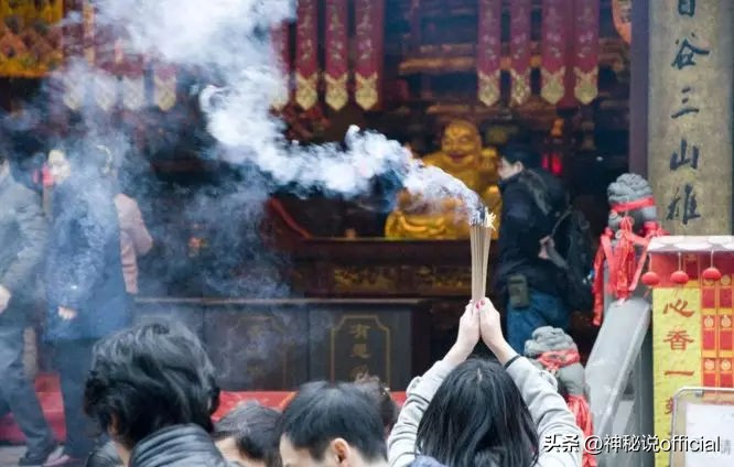 上海空姐出家,从空姐到出家为尼