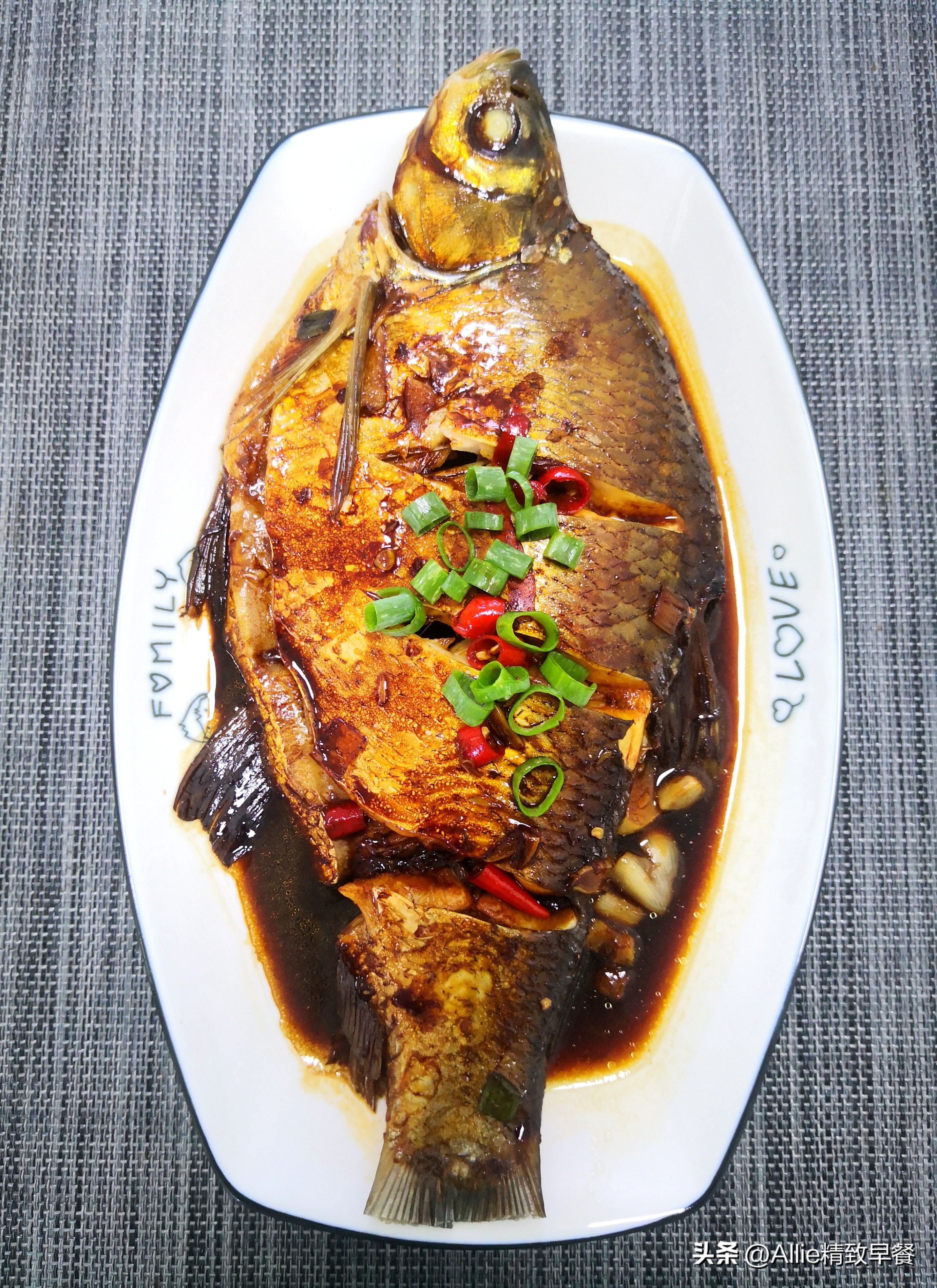 炖鱼不腥不放料酒的做法,不用料酒炖鱼怎么做好吃