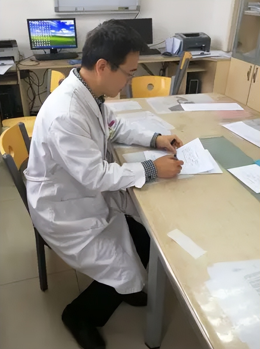 龙胆泻肝丸致尿毒症是真的吗,龙胆丸尿毒症