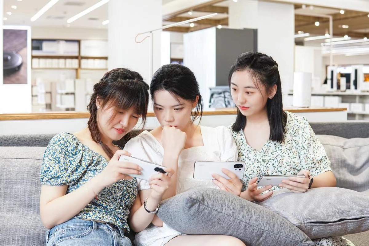 大学生必备三件套,大学生必备的三件套有哪些