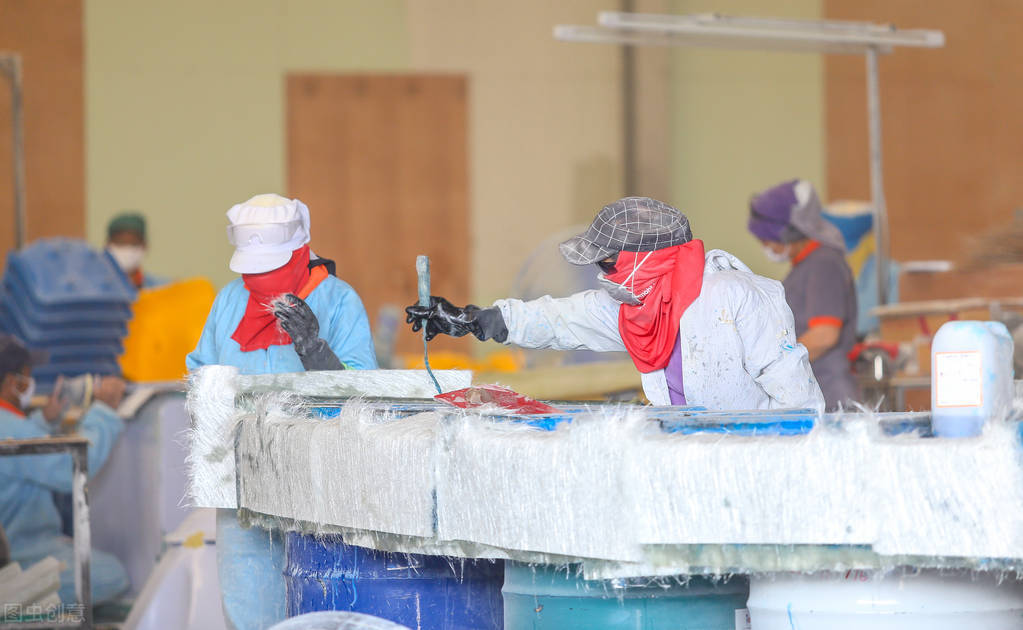 53岁农村大叔收入,56岁农村大叔一年收入