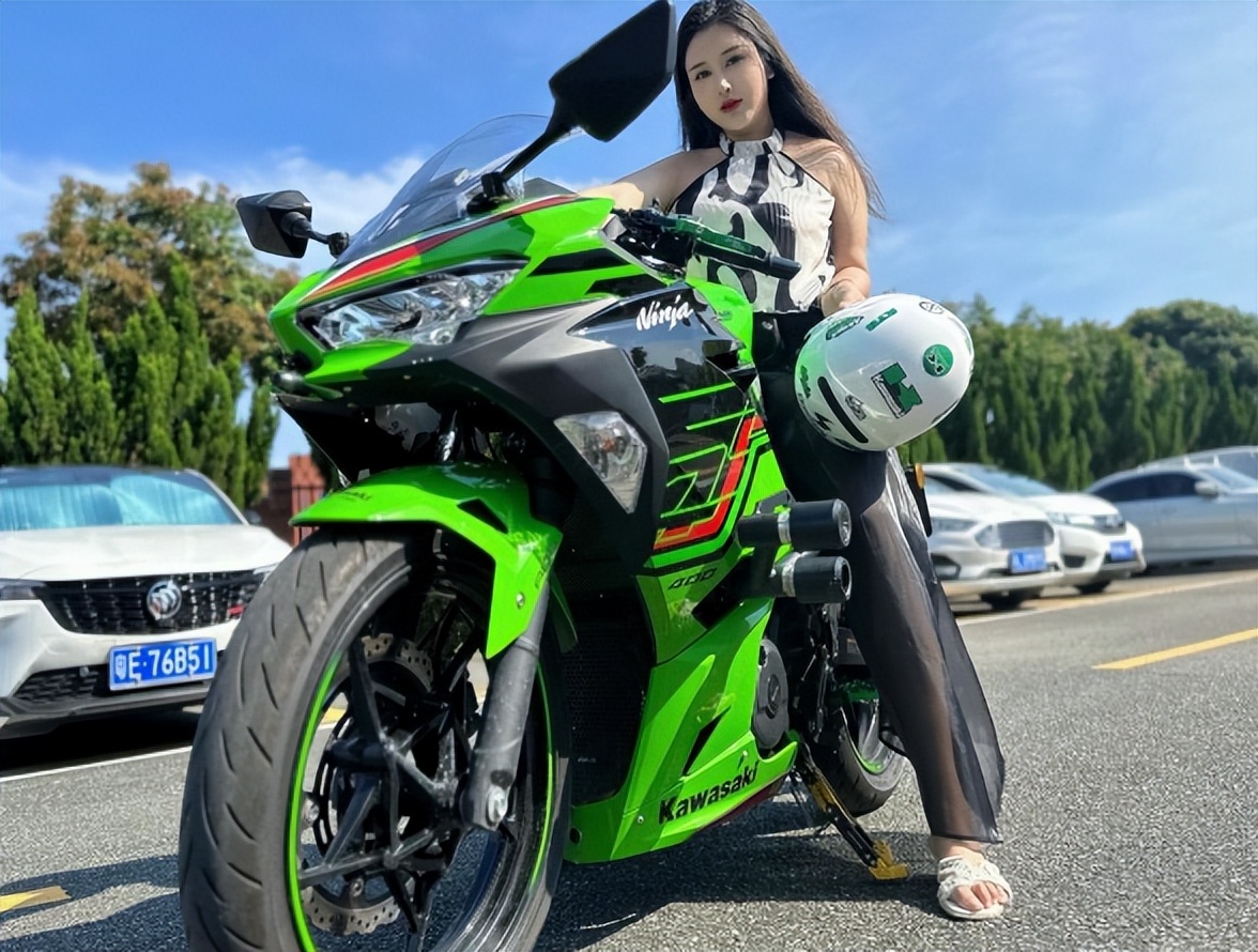 170斤超大号模特,大码模特180斤却没有赘肉