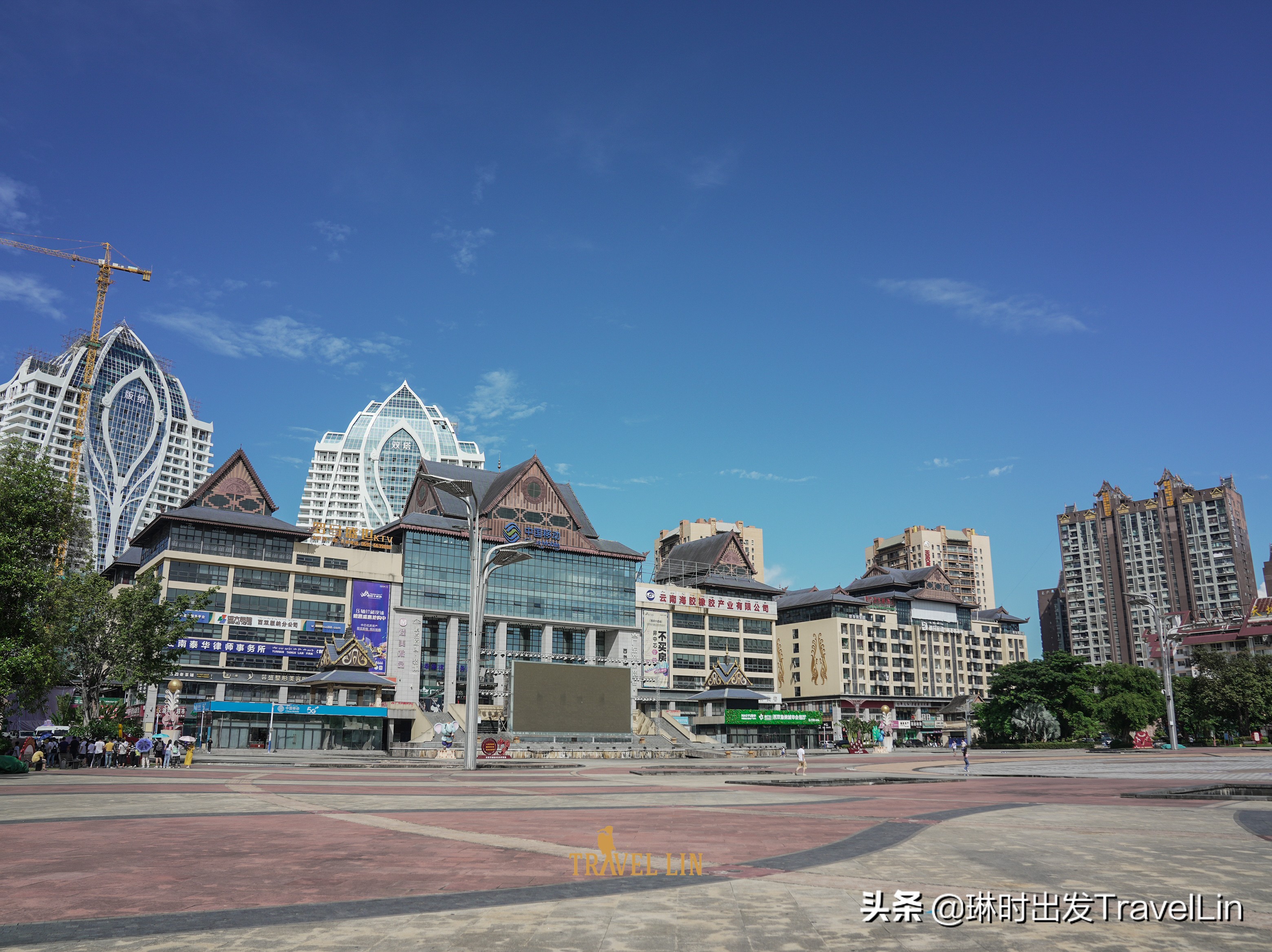 不泼水的泼水节,西双版纳泼水广场游览