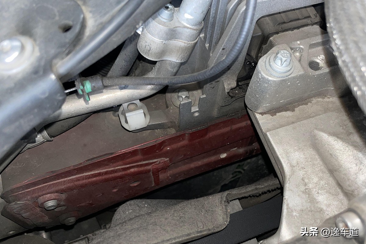 宝马2系旅行车你见过吗？跑了不到5万公里，八万块值吗？