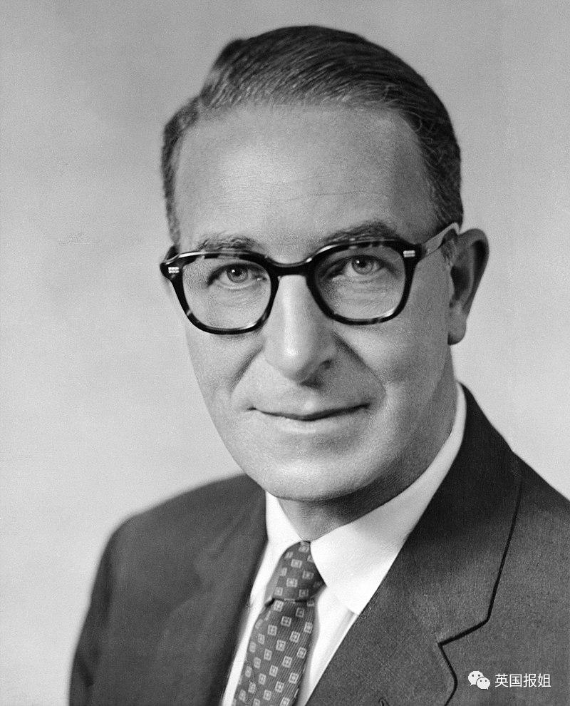 她是传奇性感模特，影响无数女星，却被当杀人犯封杀，晚年凄凉