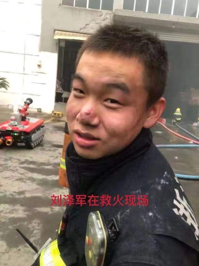 一句人呢？一个未接视频，眼泪再也止不住了