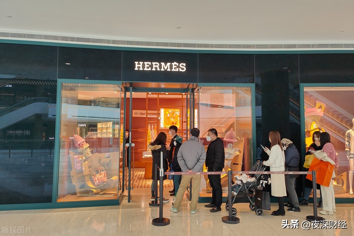 这一次，Gucci“褪色门”，彻底撕开了那些精致穷人的遮羞布