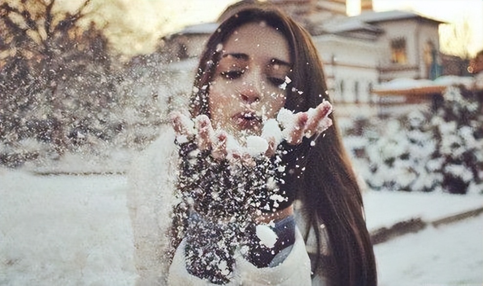 深夜加班朋友圈短句心情说说,连续深夜加班适合发朋友圈的句子