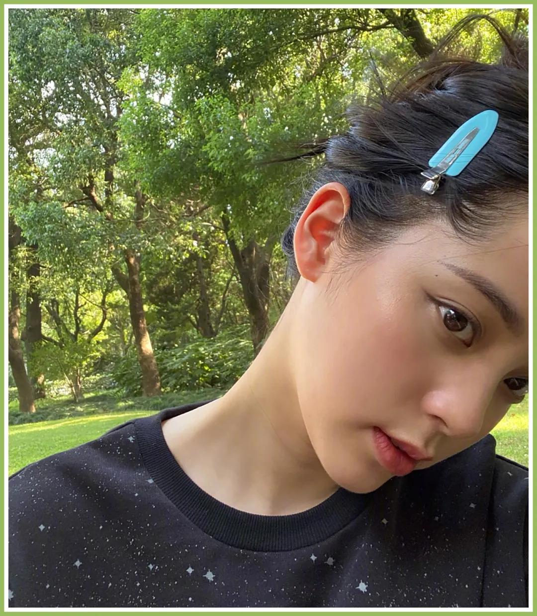 刘海长长的尴尬期如何度过,刘海尴尬期怎么弄好看女生