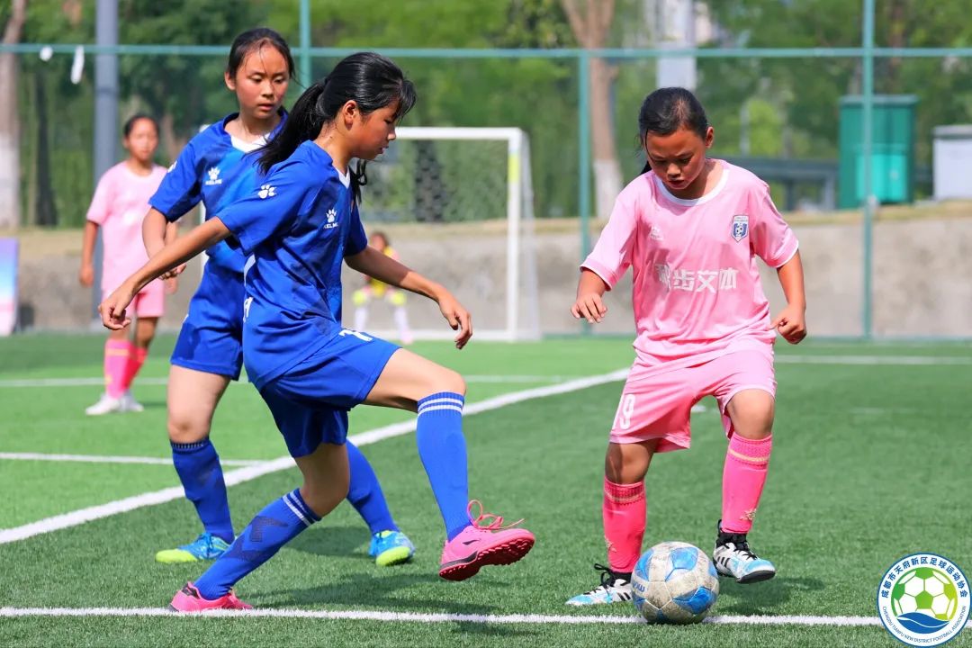 东湖路小学校园足球总决赛,喜报校园足球冠军