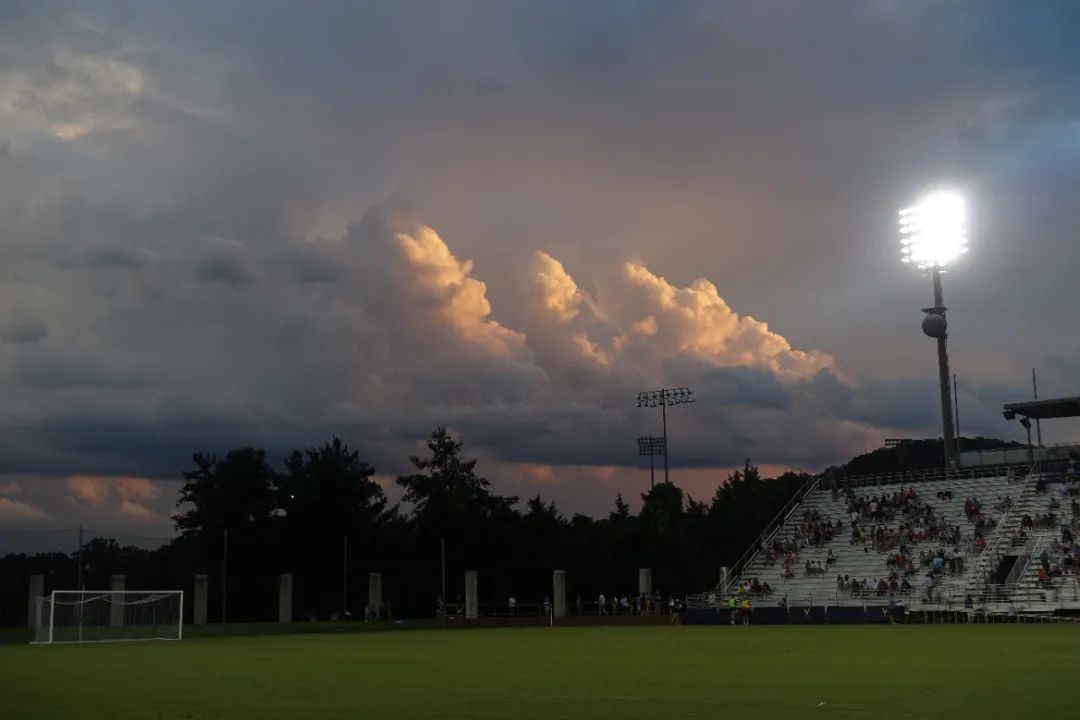 美国校园足球,美国校园足球比赛