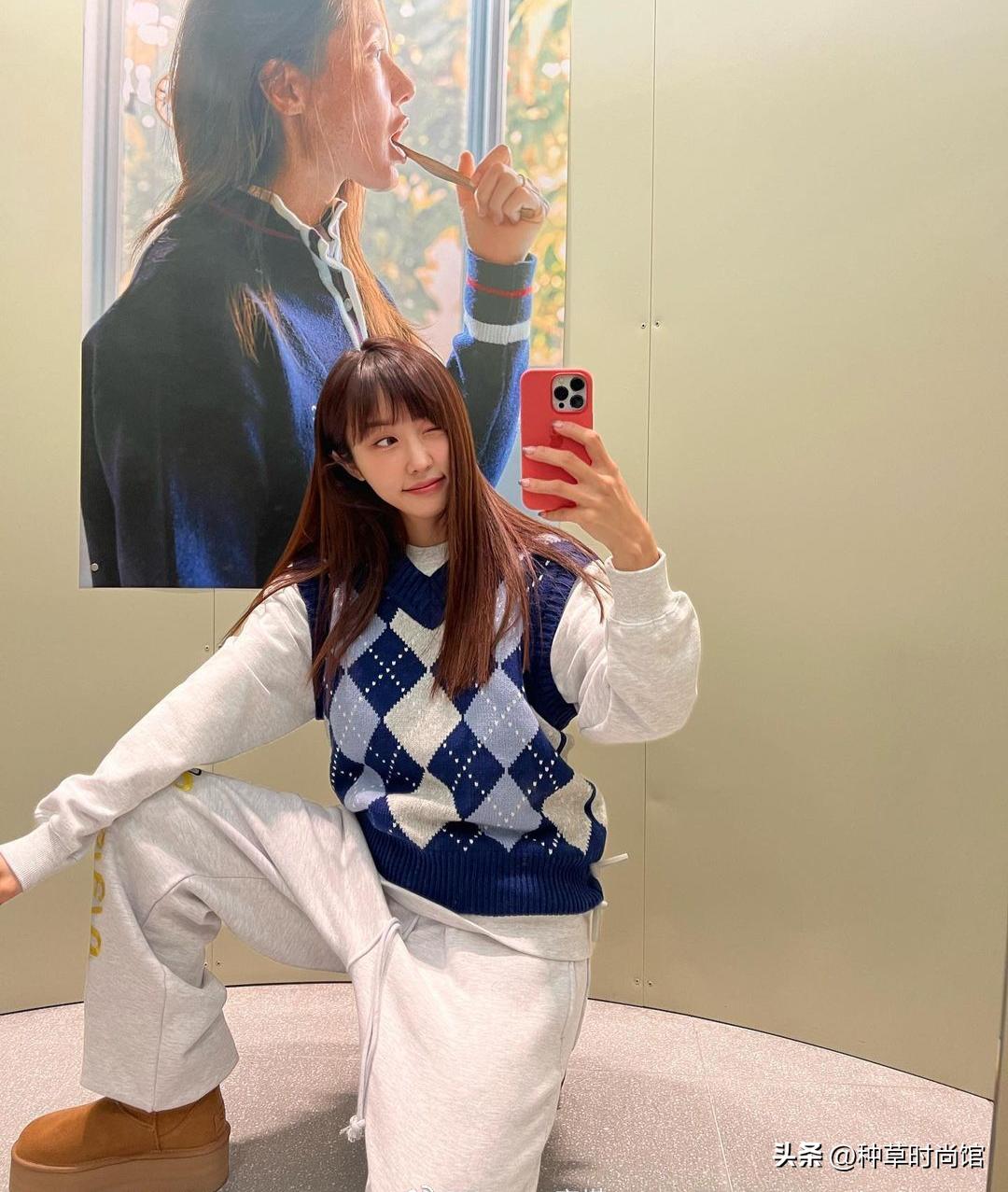 韩国小姐姐冬日穿搭,拜托冬天穿短袖