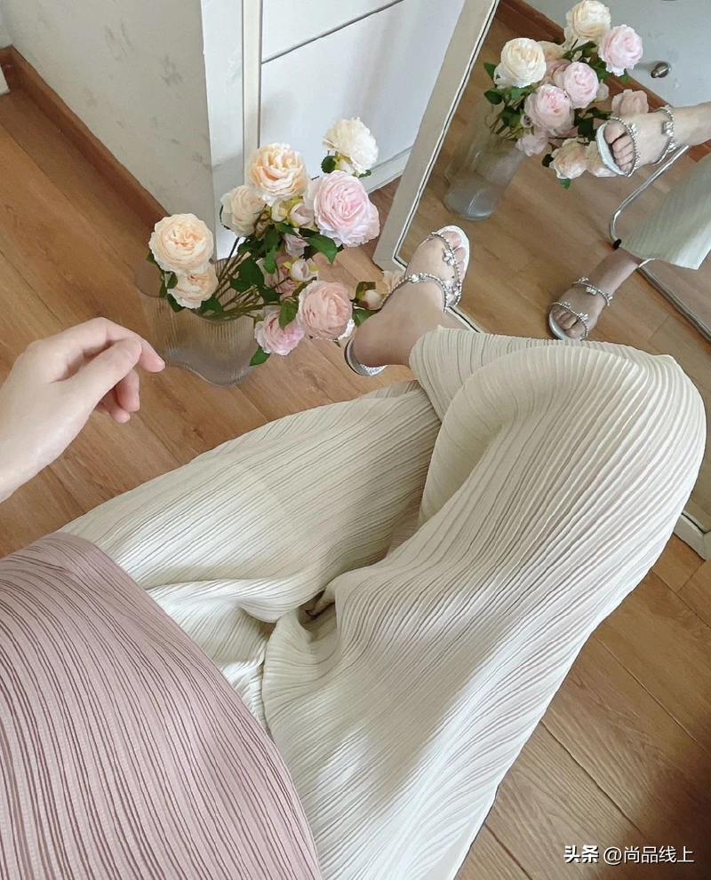 一个被褶皱服饰承包的夏天，【FBee菲必】永久褶皱，⁮不用熨烫