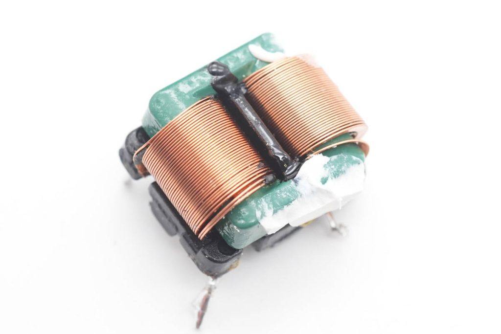 哈曼卡顿infinitylab65w,哈曼卡顿琥珀便携版充电器