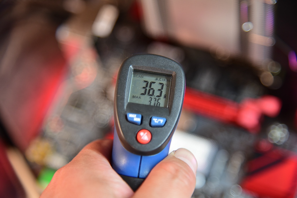 宏碁掠夺者gm7000对比致钛7100,宏碁掠夺者gm7需要什么插口