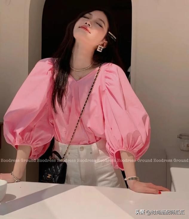 夏季流行最新款上衣和裤子,今年最流行的裙裤和上衣新款