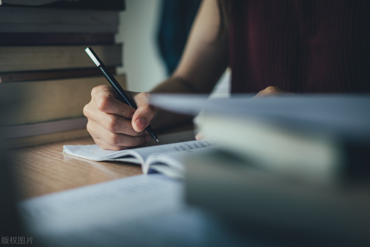 零基础怎么开始写网文赚钱,想动手写网文哪类网文能赚钱