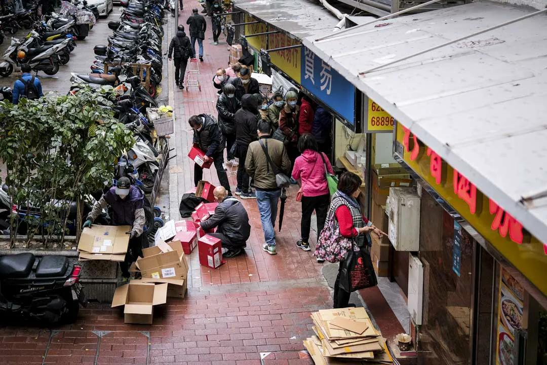 只要有差价，什么都有人带：拱北口岸那些夹带“私货”的人