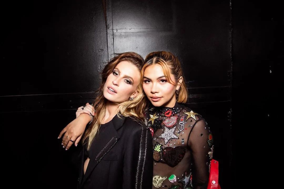 她半裸，姬情，写歌怼前任