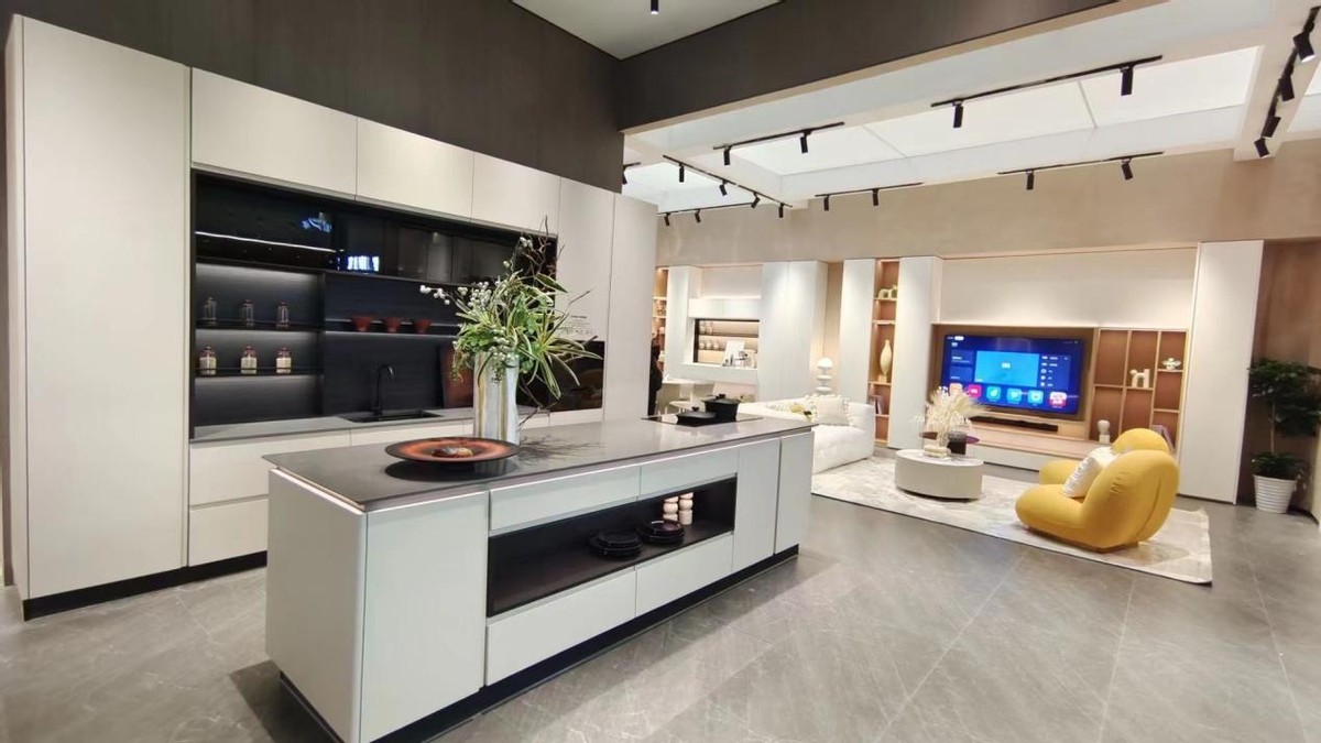 对标欧派、索菲亚筑美家居靠什么？