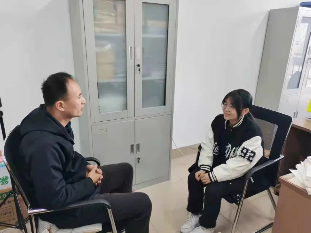 娼嶅潑绉戞妧瀛﹂櫌閫嗚,娼嶅潑绉戞妧瀛﹂櫌涓撶閫嗚