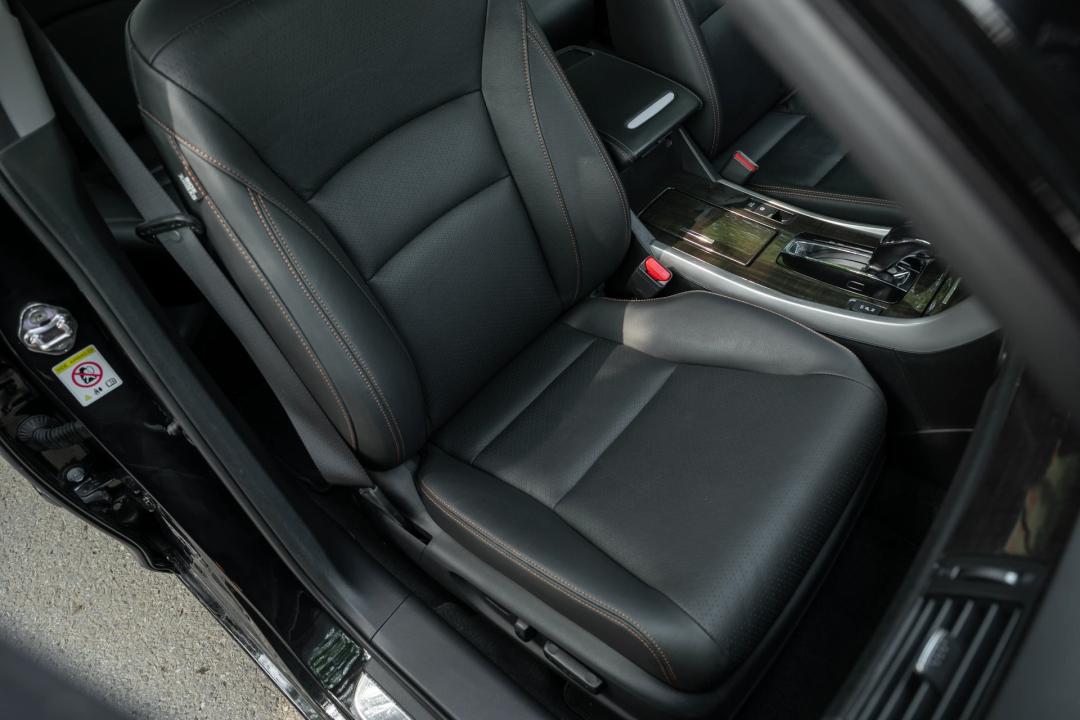 买高配家用车，送V6发动机——9代雅阁3.0LVTI尊贵版