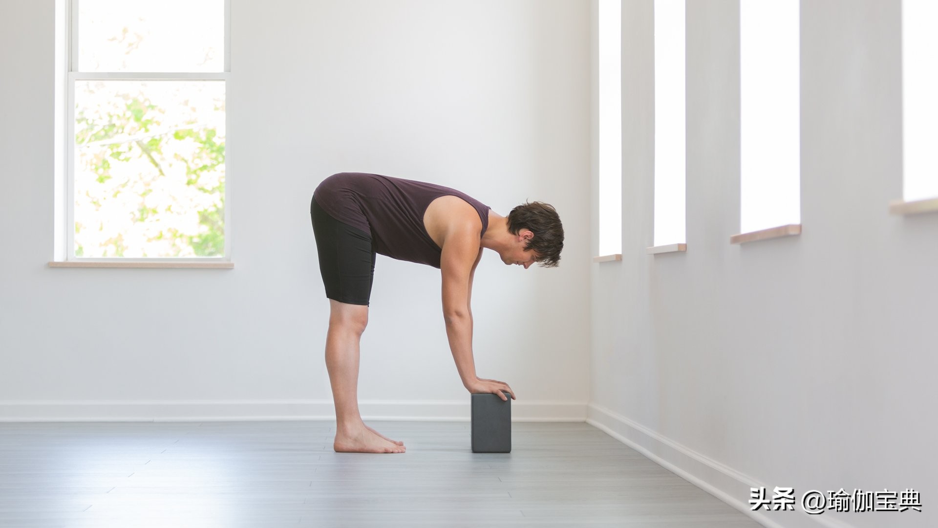 瑜伽增强腿部力量的最好方法,瑜伽初学者如何让腿更直