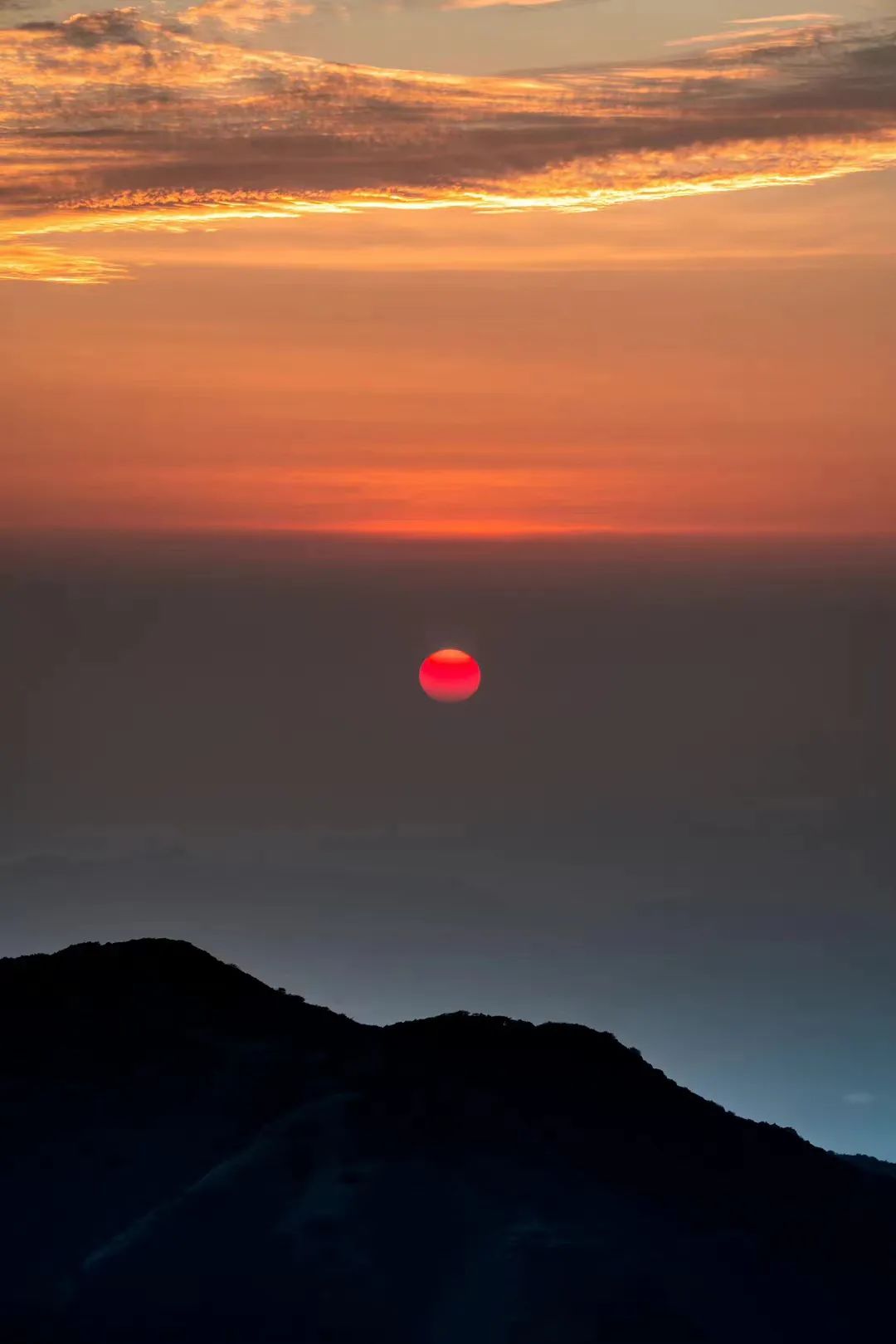回到小县城朝九晚五,回到朝九晚五的心情说说