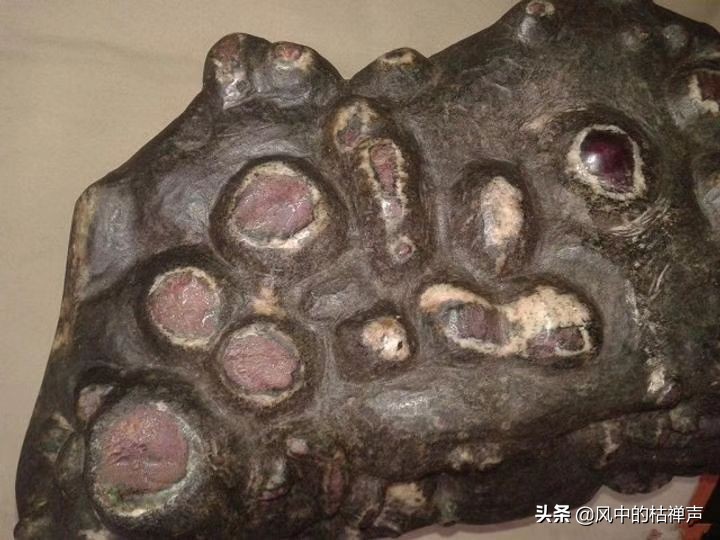 福建大山深处发现奇石,深山发现珍贵顽石