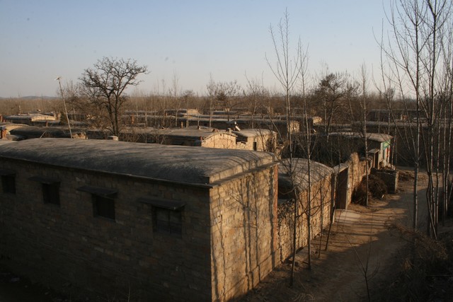 北京农村房屋买卖合同效力的认定,城镇居民买农村房子协议有效吗