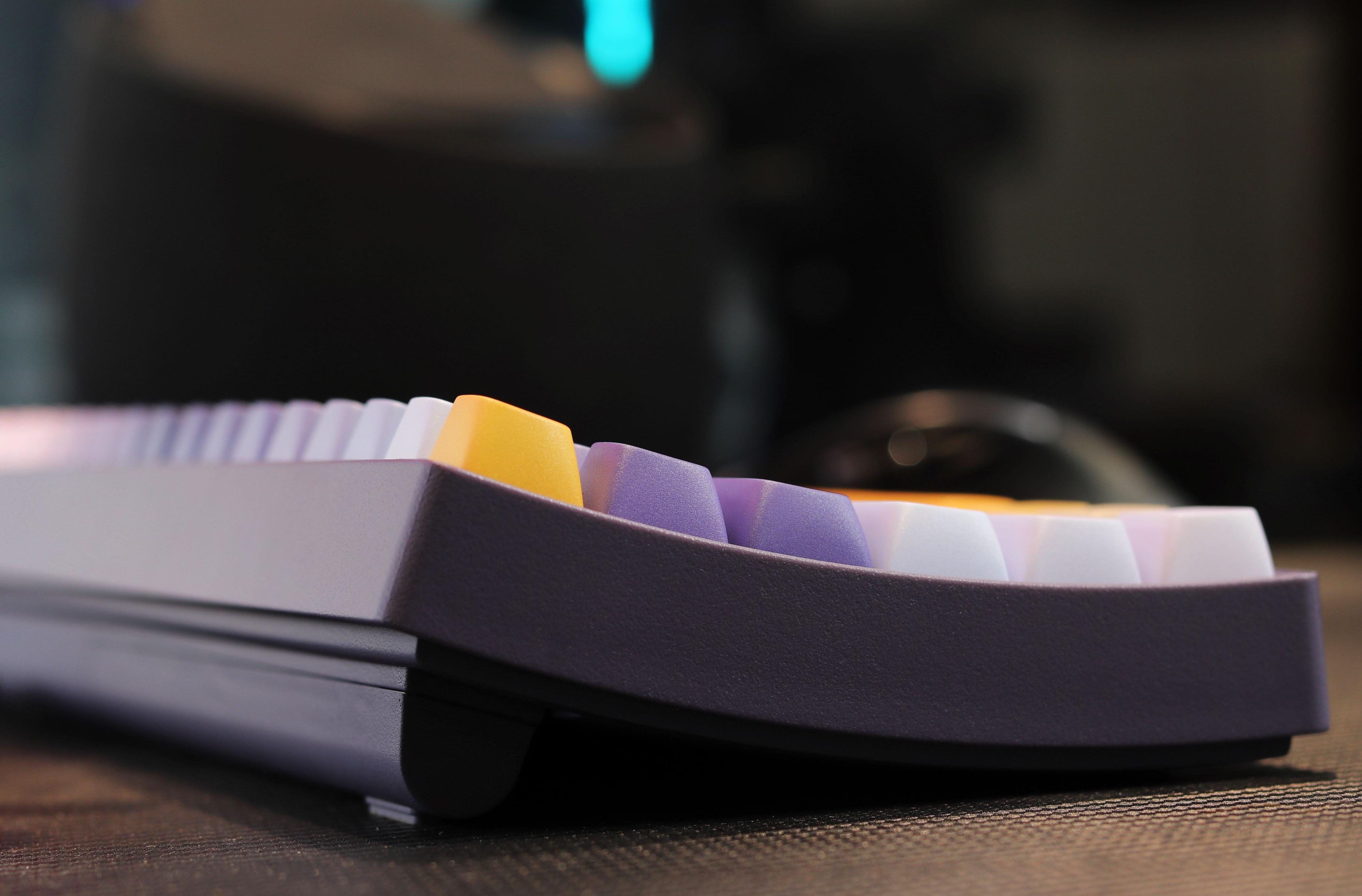 洛斐小翘键盘蓝牙连接ipad,洛斐小翘和小浪对比