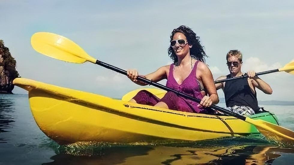 85年南京玄武湖水上运动皮划艇,水上运动皮划艇