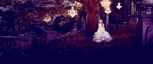 白宫回应霉霉AI照疯传,霉霉演唱会门票最快多久售空