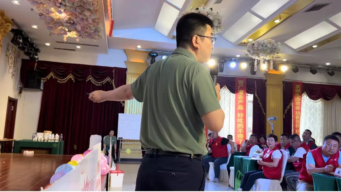 农民进城发展农业年轻人不会种地,农民进城农业成就