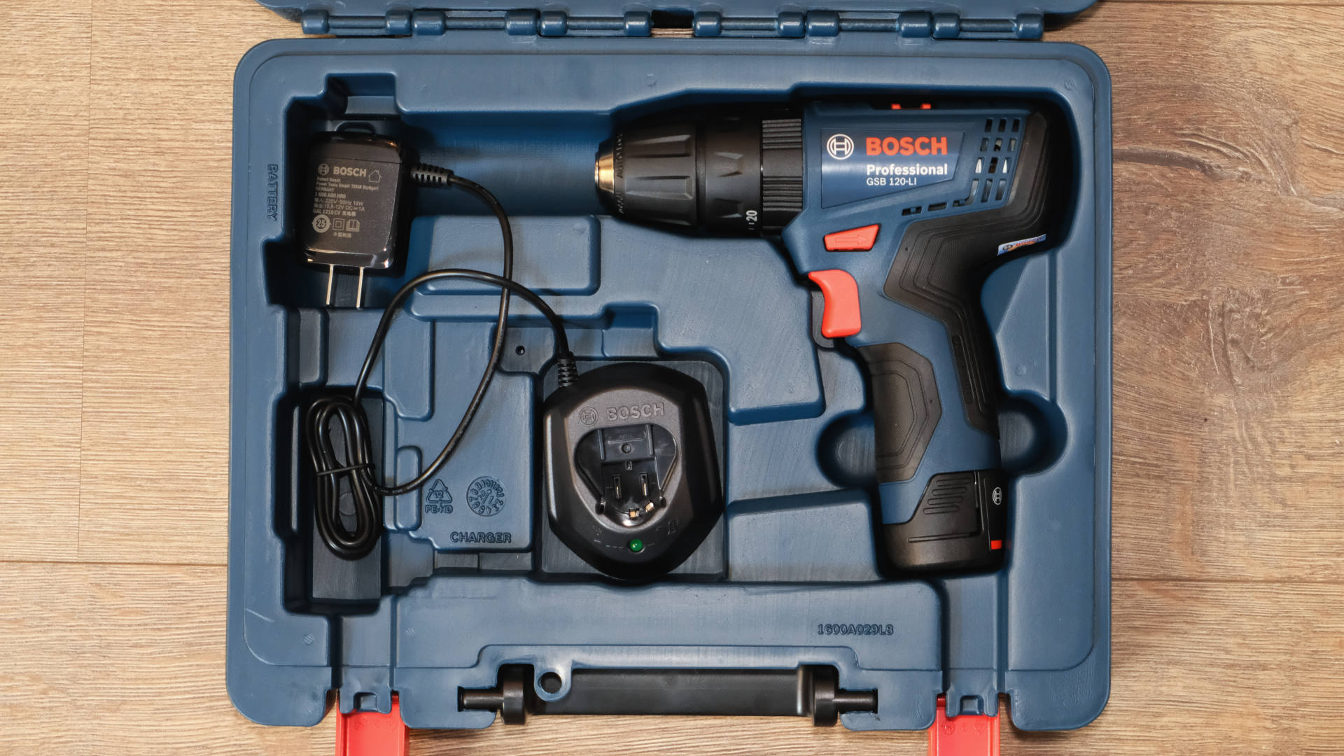 博世gsb120冲击钻套装,博世gsb120锂电钻工具箱套装