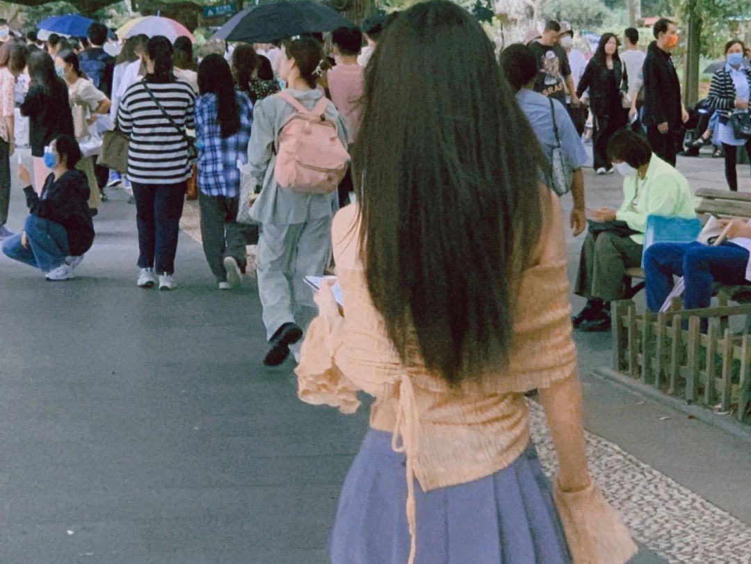 男友送了我口红,男生送口红分手要不要还