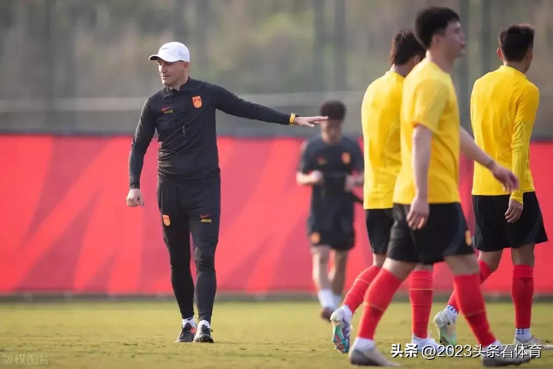 李玮锋执教水平,李玮锋为什么不当教练