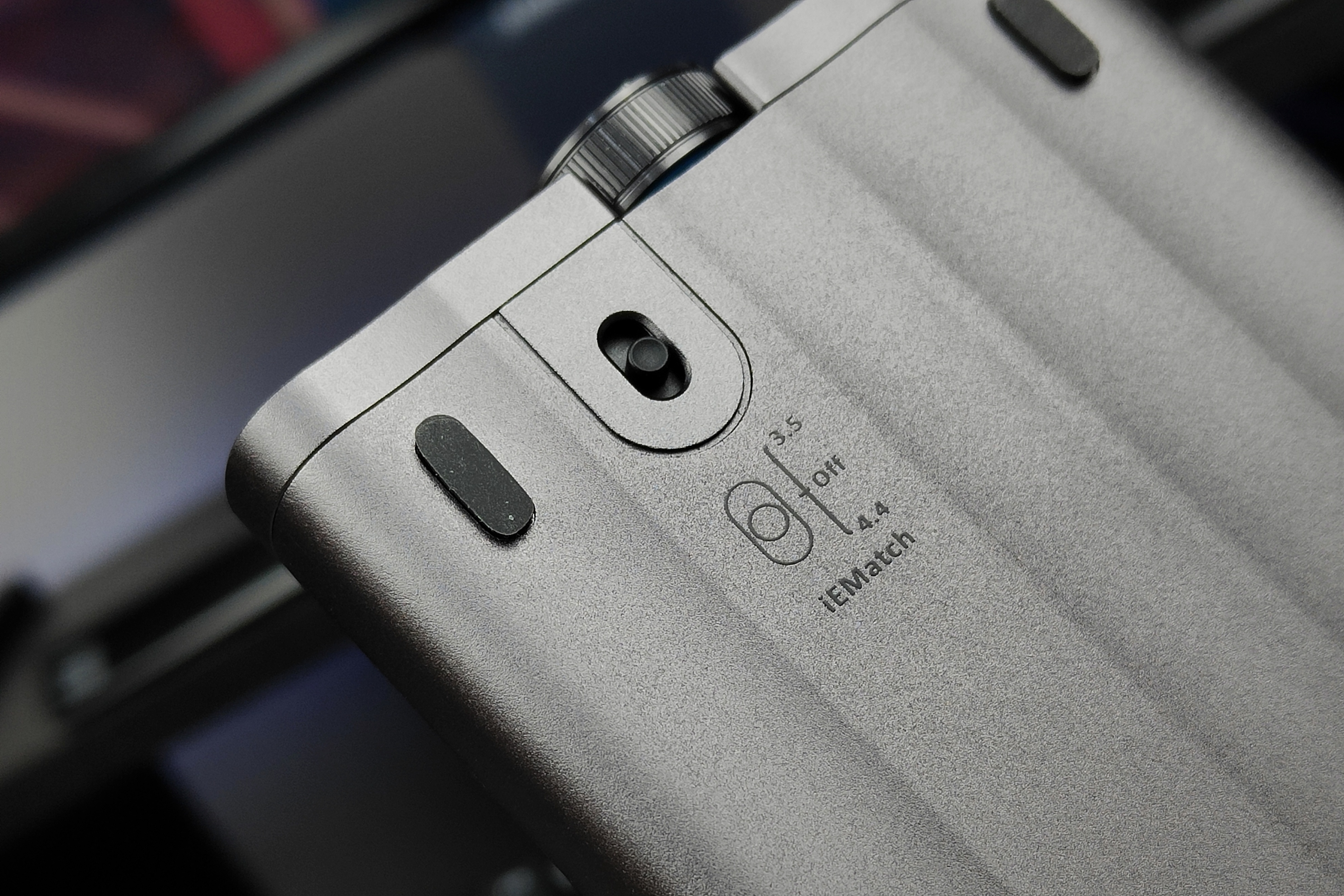 江湖人称“灰菠萝”——iFixDSDGryphon解码耳放把玩分享